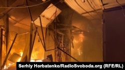 Краматорскидеги борбордук базарга тийген соккудан кийинки өрт, 29-ноябрь, 2025-жыл