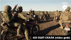 Ucraina a copiat tacticile rusești și a trecut la înființarea unor unități specializate de asalt cu motociclete. (fotografie de arhivă)