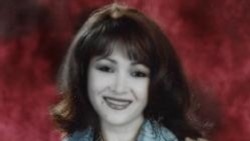 Кумуш Раззоқова кийимини мақтаган қўшиқчи ва ўжар куз гуллари ҳақида