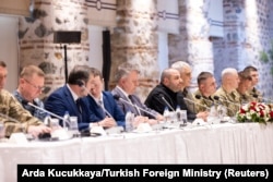 Украинская делегация на переговорах с Россией в Стамбуле 16 мая 2025 года