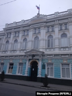 Російський триколор над Мелітополем. Квітень 2022 року