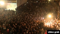 ВЛЕН ја слави победата на Изет Меџити во Чаир