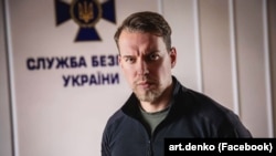 За словами представника СБУ, також для виконання своїх завдань спецслужби РФ вербують безробітних (55%) і людей із різними видами залежностей