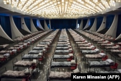 ერევანში მდებარე კარენ დემირჭიანის სახელობის სპორტული კომპლექსი დროებით საველე ჰოსპიტლად გადაკეთდა.