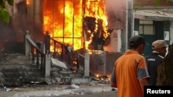 Кадыржан Батыров 2010-жылы Кыргызстандын Ош, Жалал-Абад облустарындагы улут аралык араздашуу боюнча айыпталган.