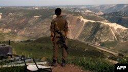 Colan təpələrində İsrail əsgəri