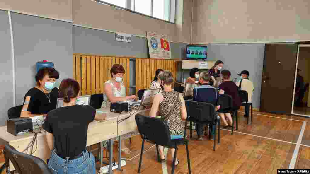 Голосование в Бишкеке.