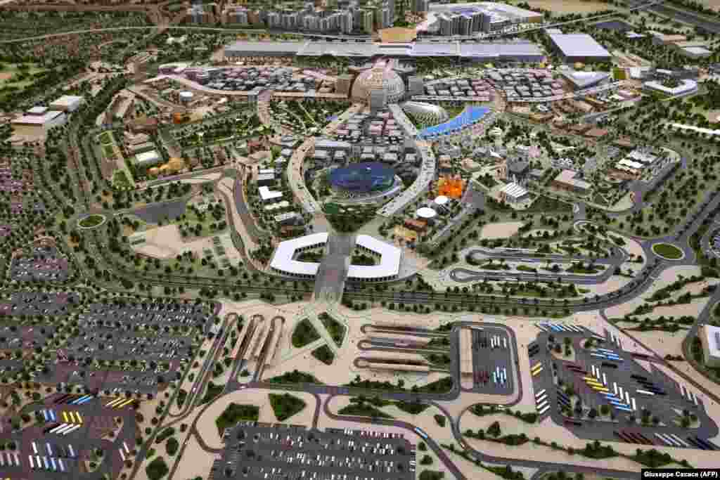 Un model la scară al terenurilor Expo 2020. Se estimează că întreaga zonă de expoziții este de două ori mai mare decât statul Monaco. &nbsp;