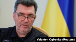 За словами Олексія Данілова, всі ці люди відповідатимуть за законом «і на території України в тому числі»