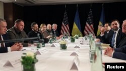 აშშ-ისა და უკრაინის დელეგაციების შეხვედრა მიუნხენში 