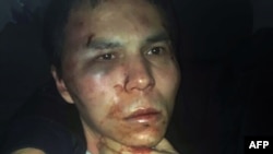 Як шаҳрванди Узбакистон гумонбари аслии ҳамла ба клуби шабона дар Истанбул дониста мешавад.Чандин каси дигар дар робита ба ин ҳамла боздошт шудаанд, ки миёни онҳо шаҳрвандони Тоҷикистон низ ҳастанд.