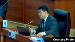 Жанарбек Акаев.