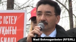 Секретарь центрального комитета Коммунистической народной партии Казахстана Жамбыл Ахметбеков.