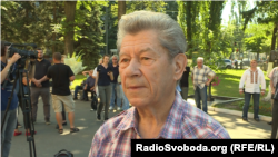 Петро Засенко, поет