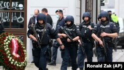 Patrule înarmate pe străzile Vienei, după atacul de luni 2 noiembrie