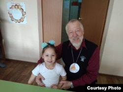 Рәфыйк Диндаров оныгы белән