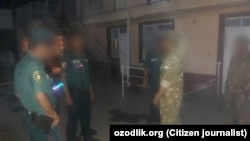  Ўзбекистонда кейинги йилларда қийноқ қўллагани учун ўнлаб ИИБ ходими жазоланган. (Иллюстратив сурат)