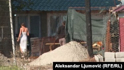 Romsko naselje na Vrelima Ribničkim u Podgorici, ilustracija