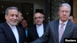 یوسف رجی، وزیر امور خارجۀ لبنان با عباس عراقچی همتای ایرانی اش(آرشیف)