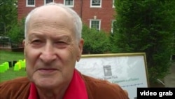 The Alley of Russian Poets is the brainchild of Uli Zislin, a Russian-born poetry collector and songwriter.