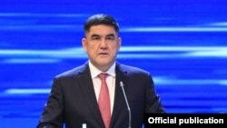 Курсан Асанов КТРКдагы дебатта.