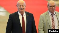 ՔՊ-ից հեռացված պատգամավորներ Հովիկ Աղազարյան և Հակոբ Ասլանյան, արխիվ