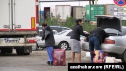 Türkmen-özberk serhedi. Illýustrasiýa. Arhiwden alyndy.