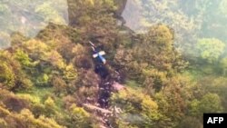 Captură care arată locul prăbușirii elicopterului care îl transporta pe președintele Ebrahim Raisi.