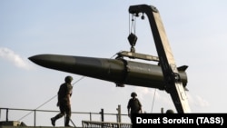 “Искандер-М” ракетасынын көрүнүшү. Иллюстрациялык сүрөт. 
