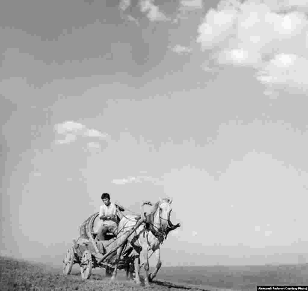 Болот Шамшиев "Аптап" тасмасында башкы ролду аткарып жаткан учуру.&nbsp; &nbsp;