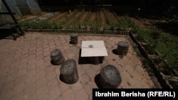 Oborri i brendshëm i Shtëpisë për Integrim në Gjilan.