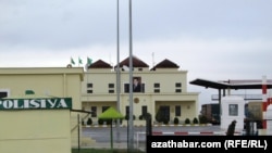 Türkmen-özbek serhedi. Arhiw suraty