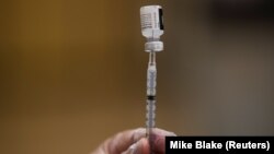 Згідно з матеріалами слідства, 54-річний чоловік діяв у змові з представниками туристичних фірм