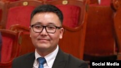 Бакыт Болгомбаев.