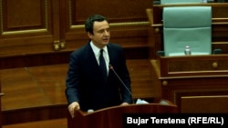 Kryeministri i Kosovës, Albin Kurti, gjatë një seance parlamentare në Kuvendin e Kosovës. 