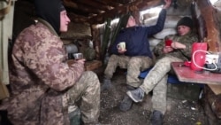 Жартівлива розмова на передовій позиції морпіхів