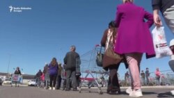 Crna Gora: Ograničenja u prodavnicama, zatvorene škole, pozorišta, kafići