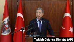 خلوصی آکار وزیر دفاع ترکیه