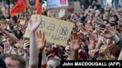 Protest pod nazivom "Mi smo više" protiv krajnje desnice u njemačkom gradu Kemnicu, 3. septembar 2018. 