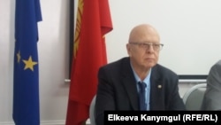 Александр Зеличенко, кылмыш укугу боюнча эксперт, милициянын полковниги.