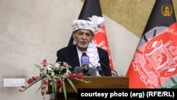 اشرف غني د ۲۰۲۱ز کال د اګست پر ۱۵مه کابل ته د طالبانو تر داخلېدو مخکې له هېواده ووت. پخوانی انځور. 