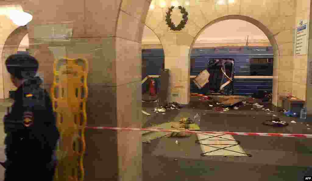 Станция "Технологический институт", последствия взрыва.