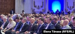 Preşedintele Nicuşor Dan participă la Congresul PNL, în care estea aleasă conducerea formaţiunii.