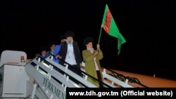 Возвращение туркменских паломников из Мекки в Ашхабад, август, 2018 