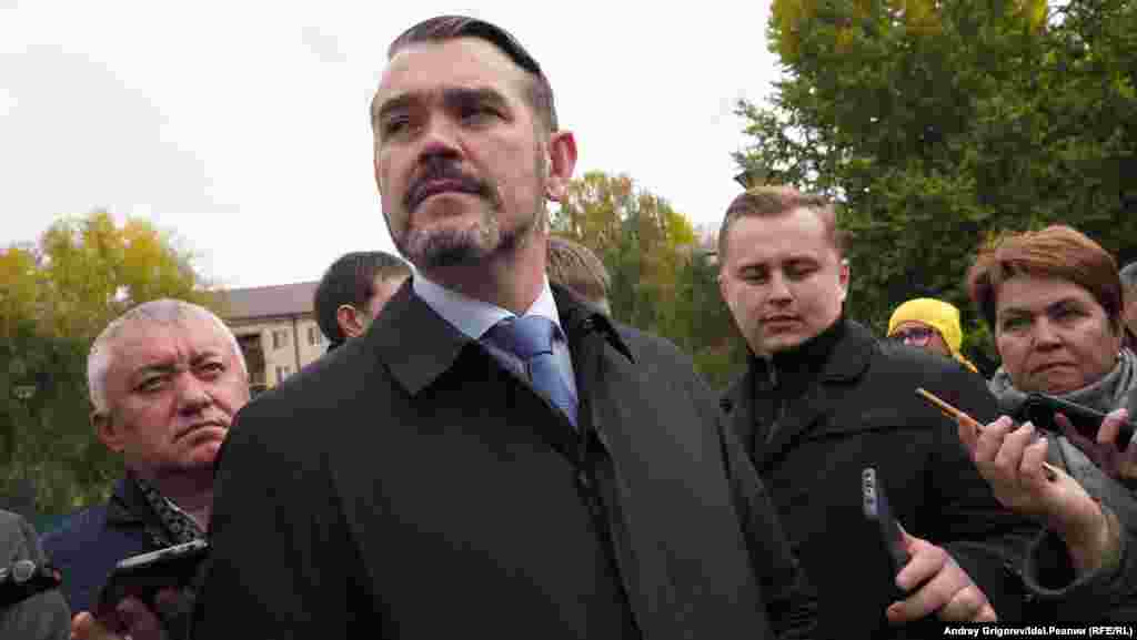 Павел Лоханов и часть его "свиты"