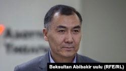 Равшан Жеенбеков.