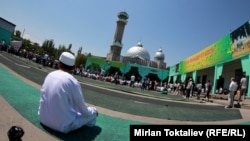 Бишкектеги борбордук мечит.