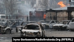 Наслідки ракетного обстрілу російськими гібридними силами мікрорайону «Східний» Маріуполя, що був здійснений 24 січня 2015 року (ілюстраційне фото)