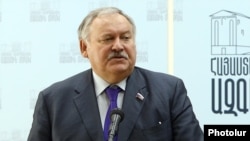 Константин Затулин.