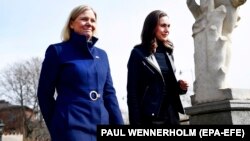 مگدالینا اندرسون صدراعظم سویدن ( طرف چپ) و سنامارین صدراعظم فنلند